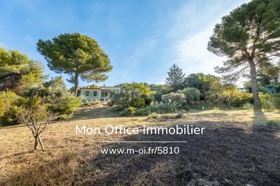 Villa - 316 m² - 9 pièces