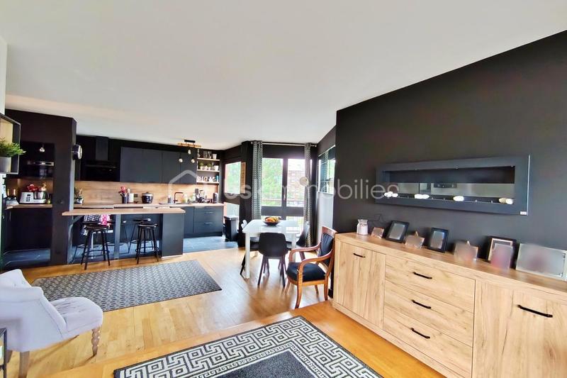 Appartement - 112 m² - 6 pièces