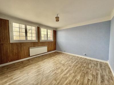 Appartement - 77 m² - 3 pièces