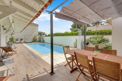 Maison - 215 m² - 5 pièces