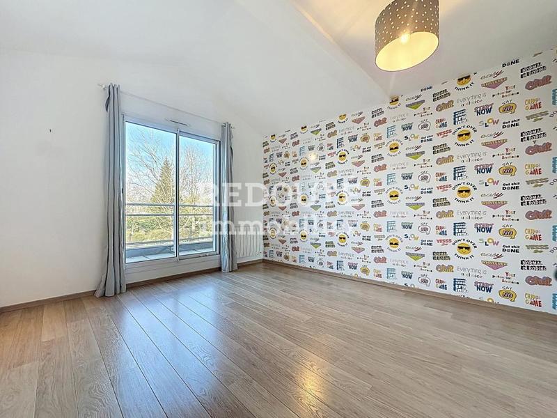 Maison - 203 m² - 7 pièces