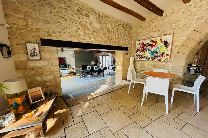 Maison - 307 m² - 7 pièces