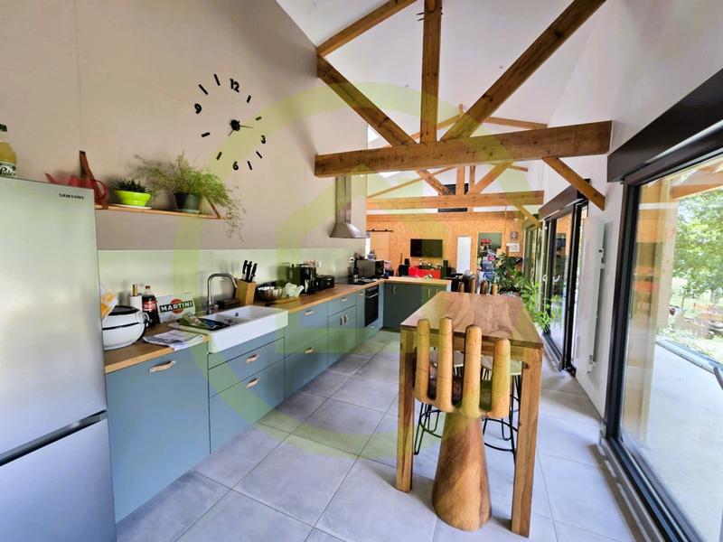 Maison - 157 m² - 6 pièces