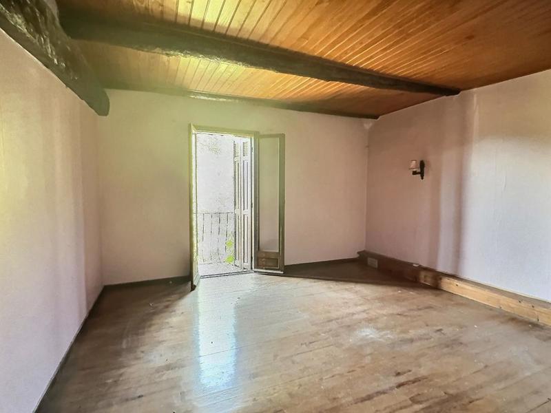 Maison - 214 m² - 8 pièces