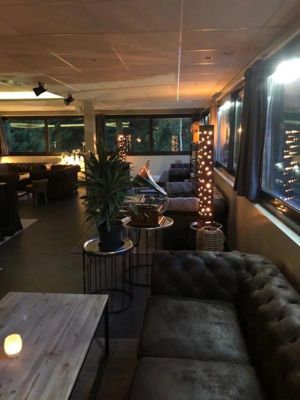 Appartement - 900 m² - 9 pièces