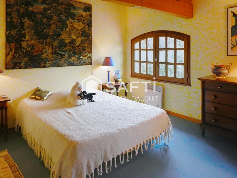 Maison - 189 m² - 6 pièces