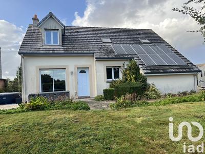 Maison - 99 m² - 5 pièces