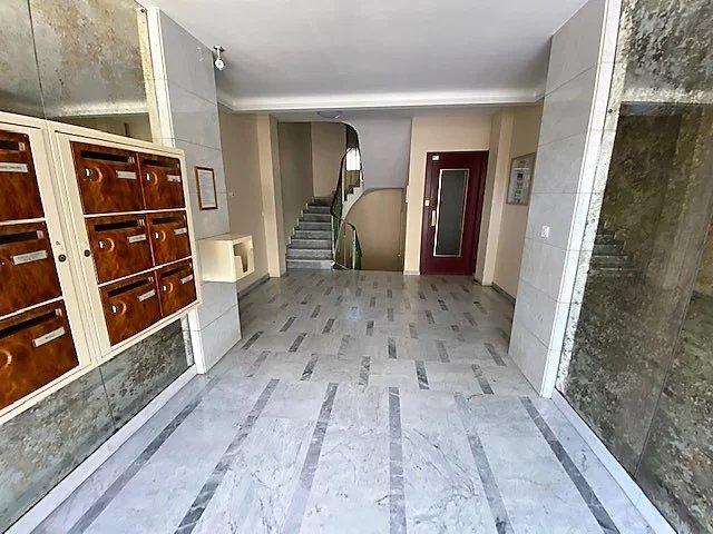 Appartement - 84 m² - 3 pièces