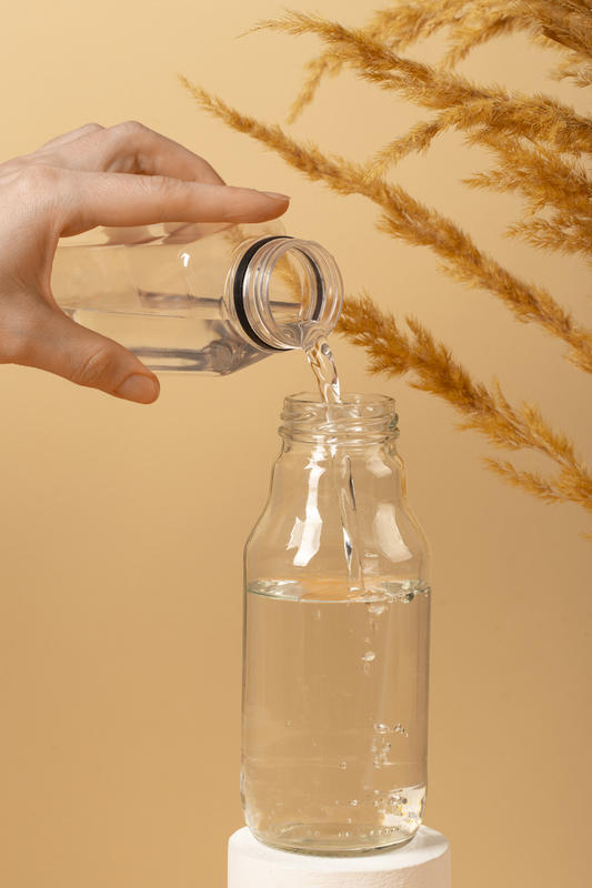 Transvasement (0-6 ans) avec l'association "Atelier des Loutres"