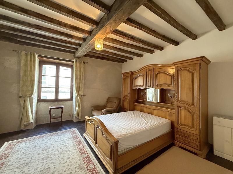 Maison - 217 m² - 6 pièces