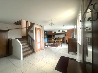 Maison - 93 m² - 4 pièces