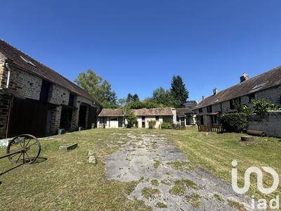 Maison - 280 m² - 7 pièces