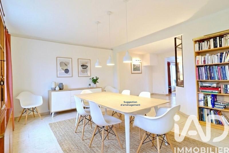 Maison - 188 m² - 8 pièces
