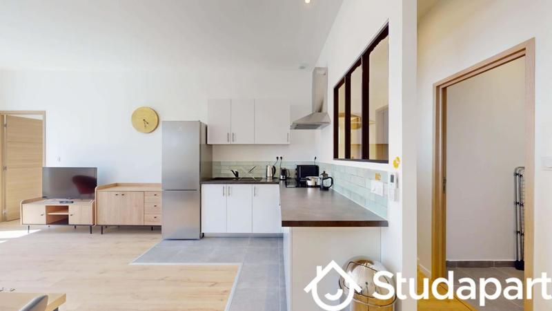 Chambre - 9 m² - 1 pièce