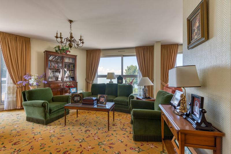 Appartement - 277 m² - 6 pièces