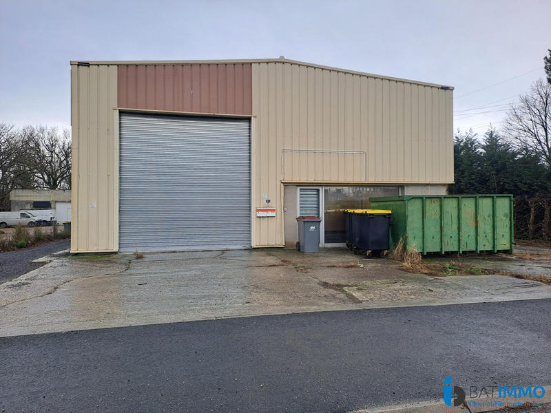 Local d'activités - 1 500 m²