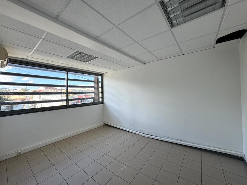 Bureau - 163 m² - 5 pièces