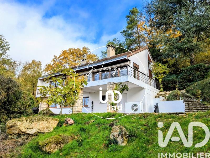 Maison - 200 m² - 7 pièces