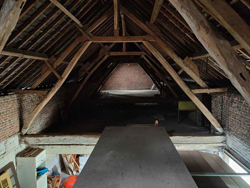 Maison - 250 m² - 2 pièces