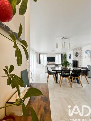 Maison - 165 m² - 8 pièces