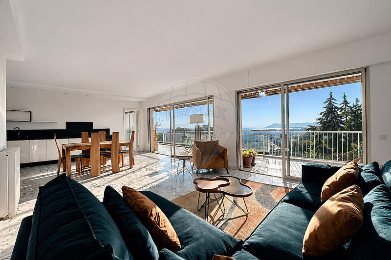 Appartement - 101 m² - 4 pièces