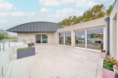 Maison - 158 m² - 5 pièces