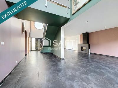 Maison - 177 m² - 7 pièces