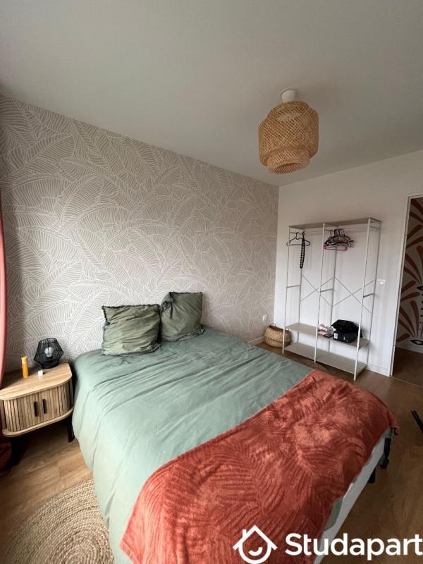 Chambre - 13 m² - 1 pièce