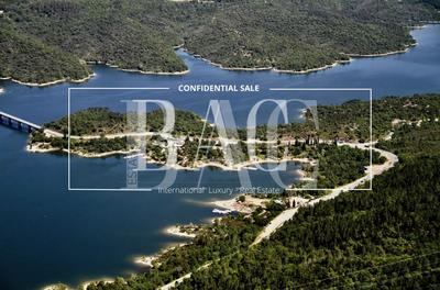 Villa - 300 m² - 10 pièces