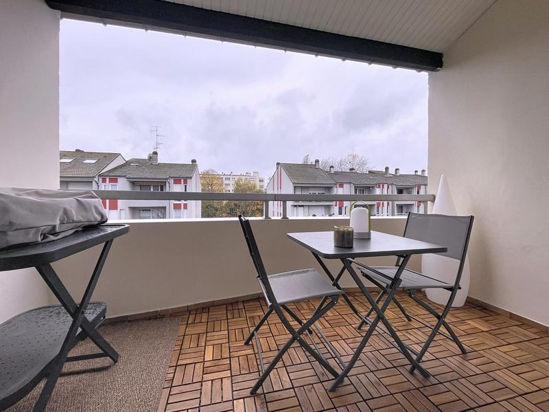 Appartement - 99 m² - 5 pièces