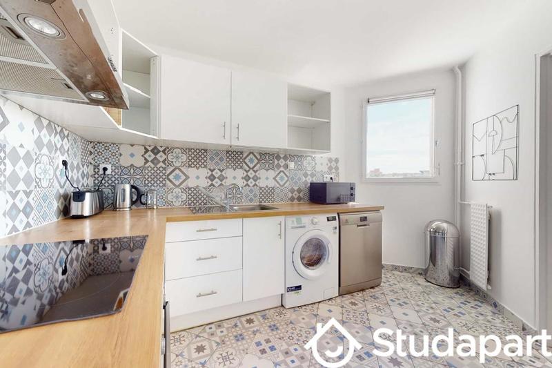 Chambre - 11 m² - 1 pièce