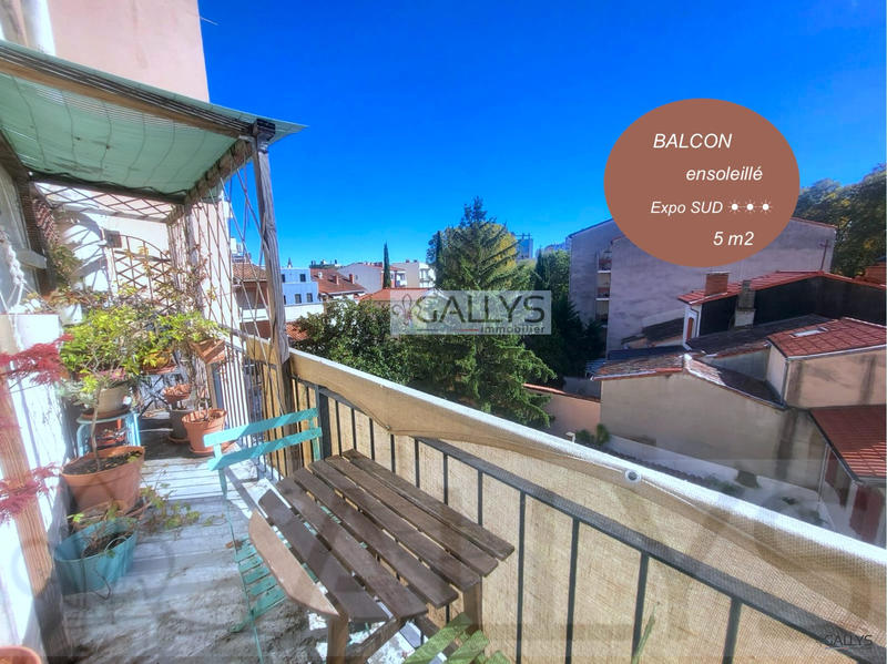 Appartement - 80 m² - 3 pièces