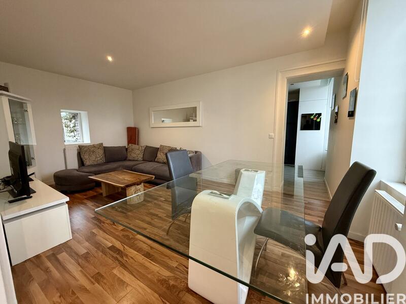 Maison - 301 m² - 13 pièces