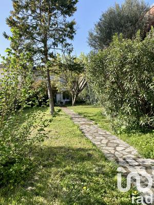 Maison - 217 m² - 7 pièces