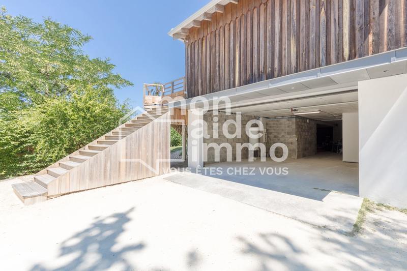 Maison contemporaine - 227 m² - 7 pièces