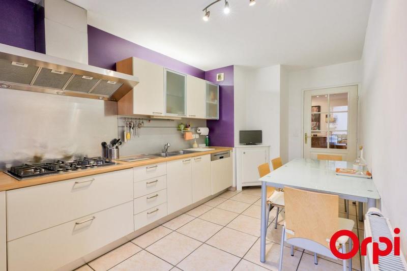 Appartement - 83 m² - 3 pièces