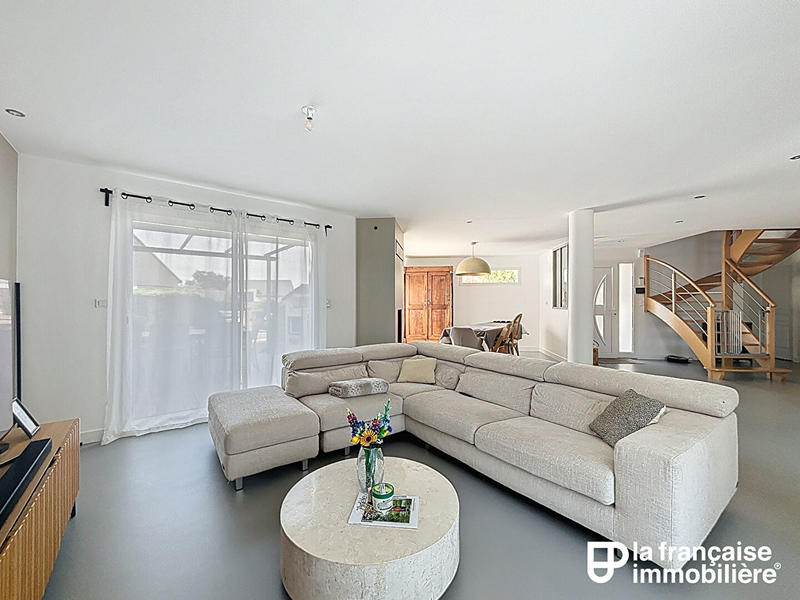 Maison - 170 m² - 7 pièces