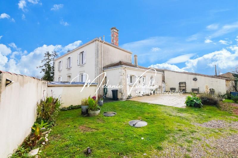 Maison de maîtres - 170 m² - 8 pièces
