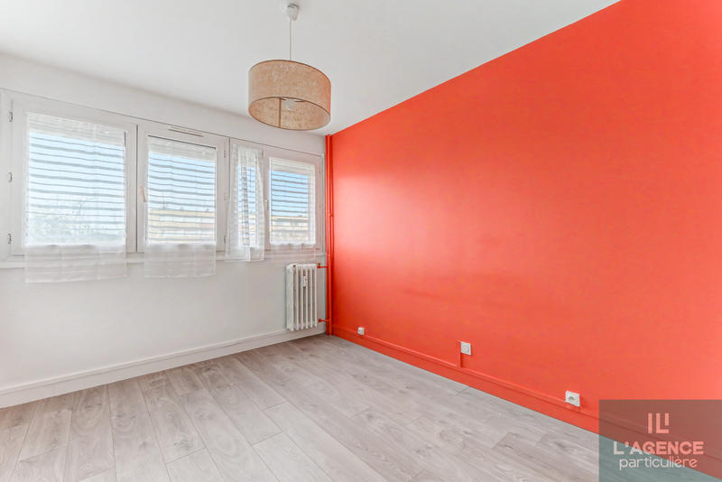 Appartement - 94 m² - 4 pièces