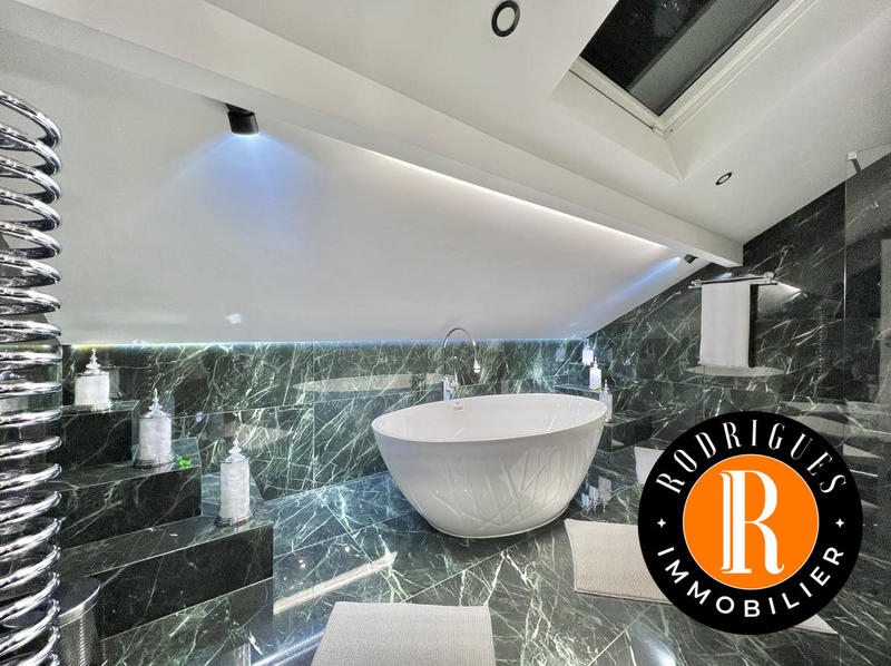 Maison - 123 m² - 5 pièces