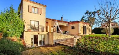 Maison - 163 m² - 7 pièces