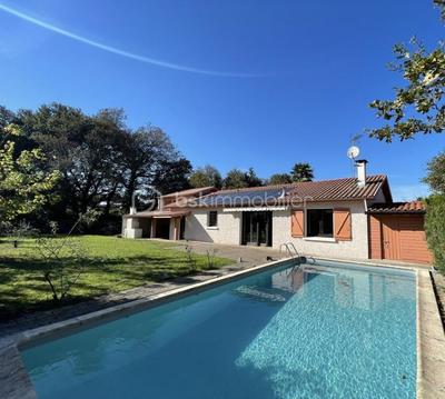 Maison - 120 m² - 5 pièces