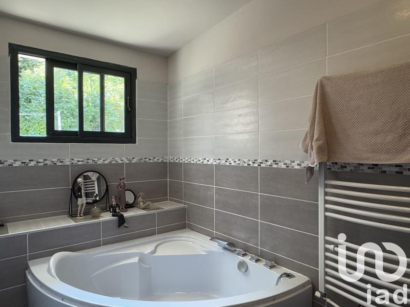 Maison - 161 m² - 5 pièces