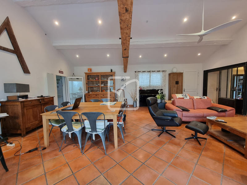 Maison - 147 m² - 4 pièces