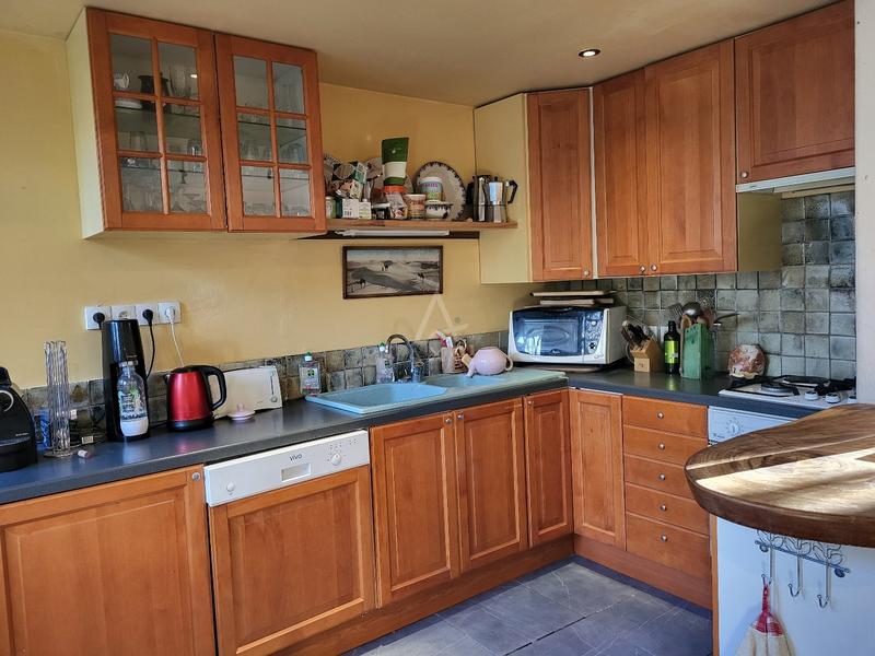 Propriété - 224 m² - 11 pièces