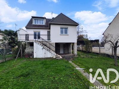 Maison - 111 m² - 6 pièces