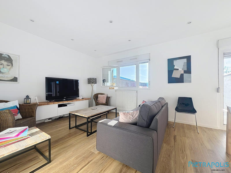 Appartement - 82 m² - 4 pièces