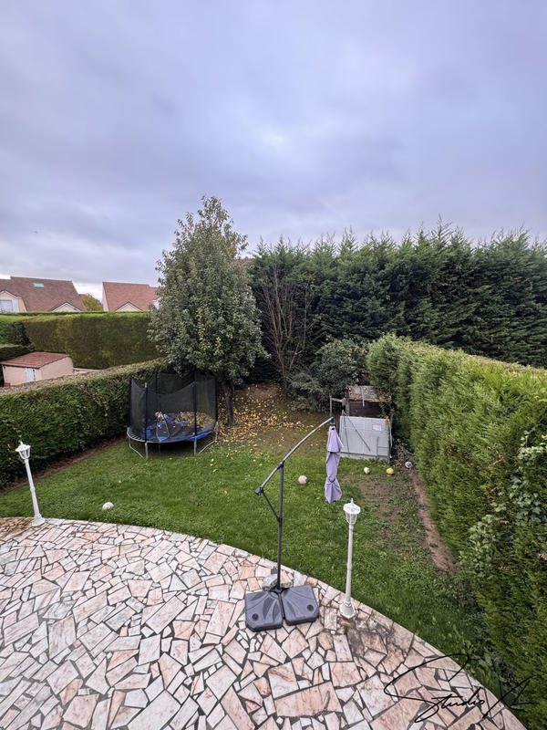 Maison traditionnelle - 121 m² - 7 pièces