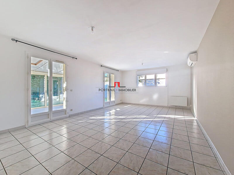 Maison - 95 m² - 4 pièces