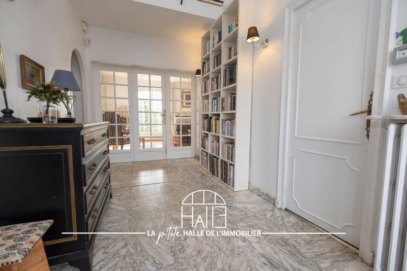 Maison - 228 m² - 8 pièces